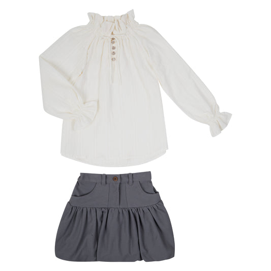 FALDA GRIS Y BLUSA RAYAS OFF WHITE