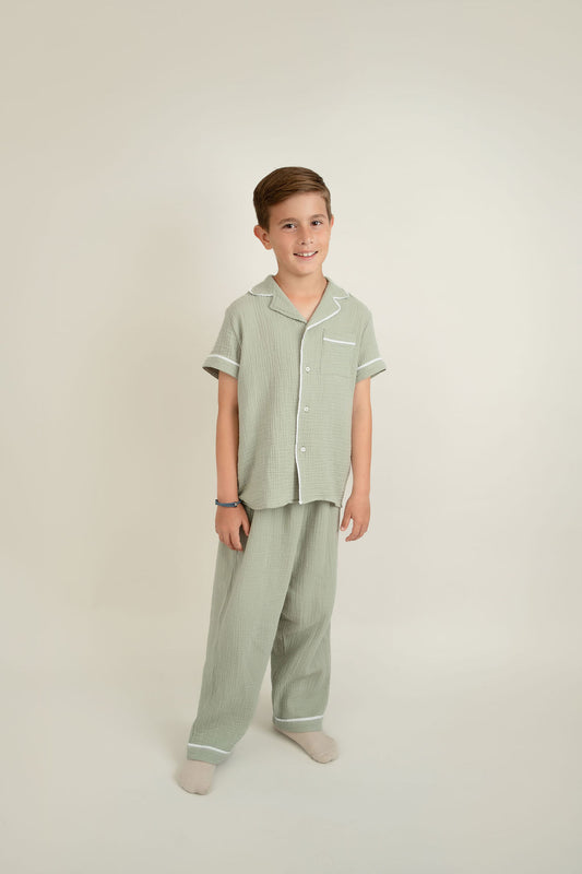 PIJAMA NIÑO VERDE