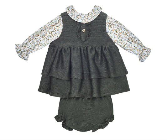 CONJUNTO JESUSITO VERDE CON BLUSA DE FLORES