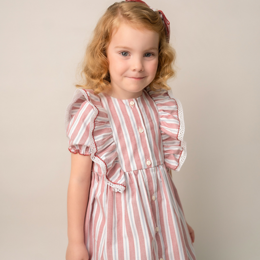 VESTIDO RAYA DETALLE ENCAJE CON CALZON