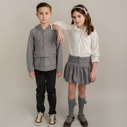 SUDADERA GRIS CAPUCHA