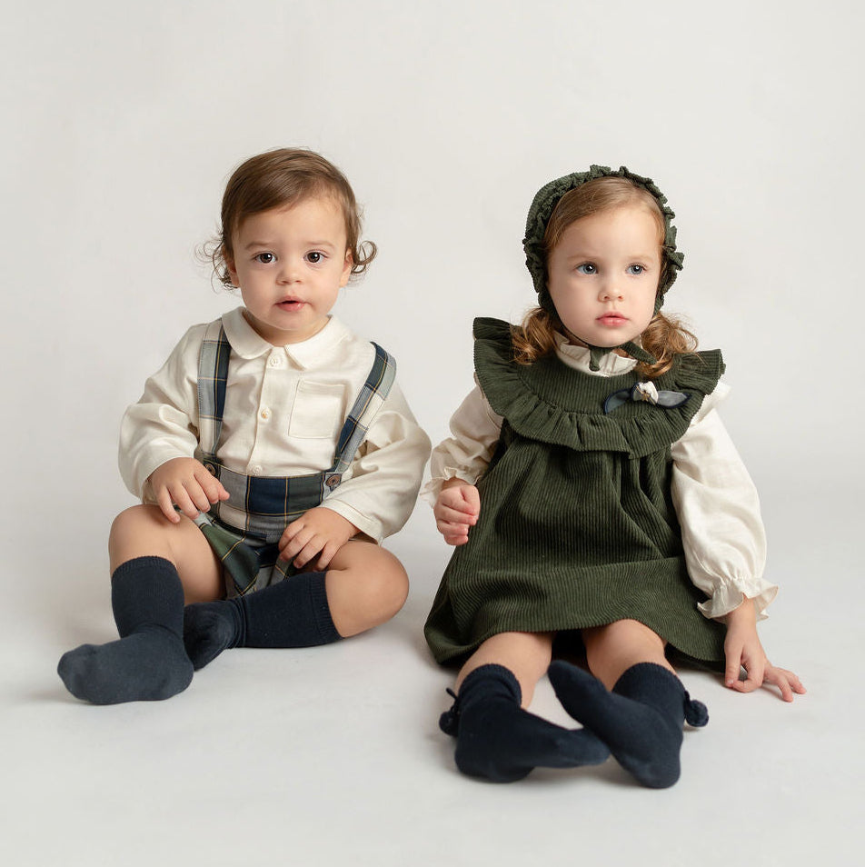 SHORT CON TIRANTES Y CAMISA