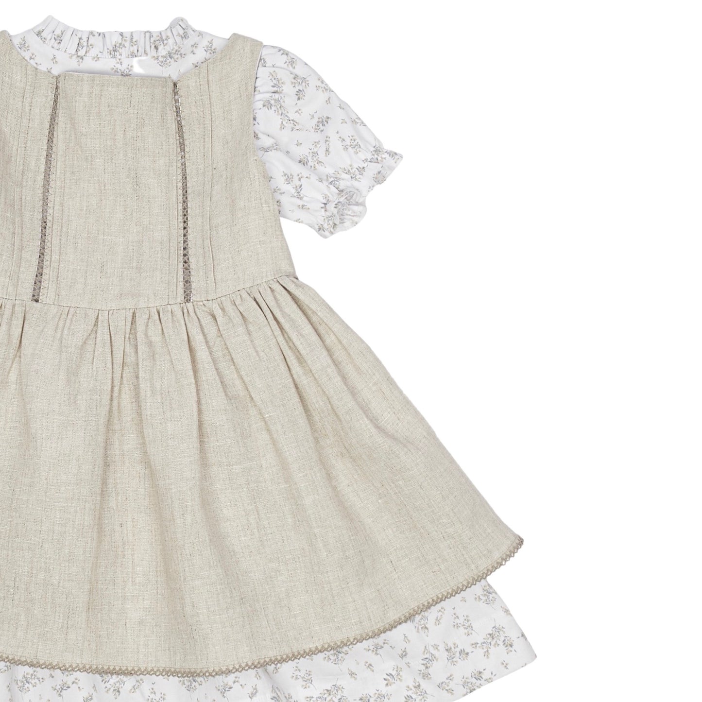 VESTIDO FLORES CON MANDIL
